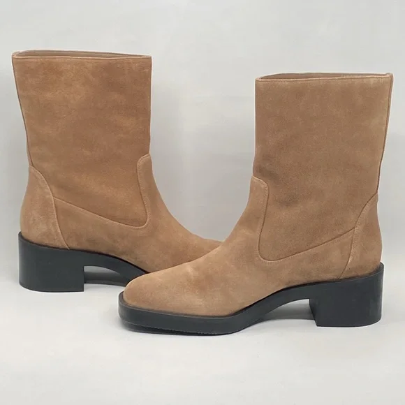 Stuart Weitzman Kaia 40MM Sport Suede Booties size 9